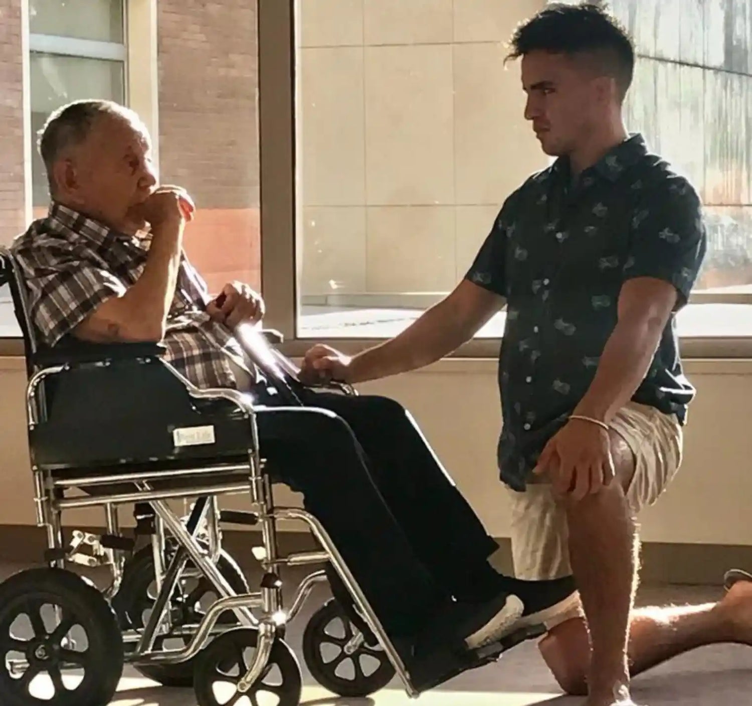 CAIDA EN ANCIANOS CHILE LOCALIZADOR DE CAIDA PARA MUNICIPIOS GCARE MOISES VENEGAS